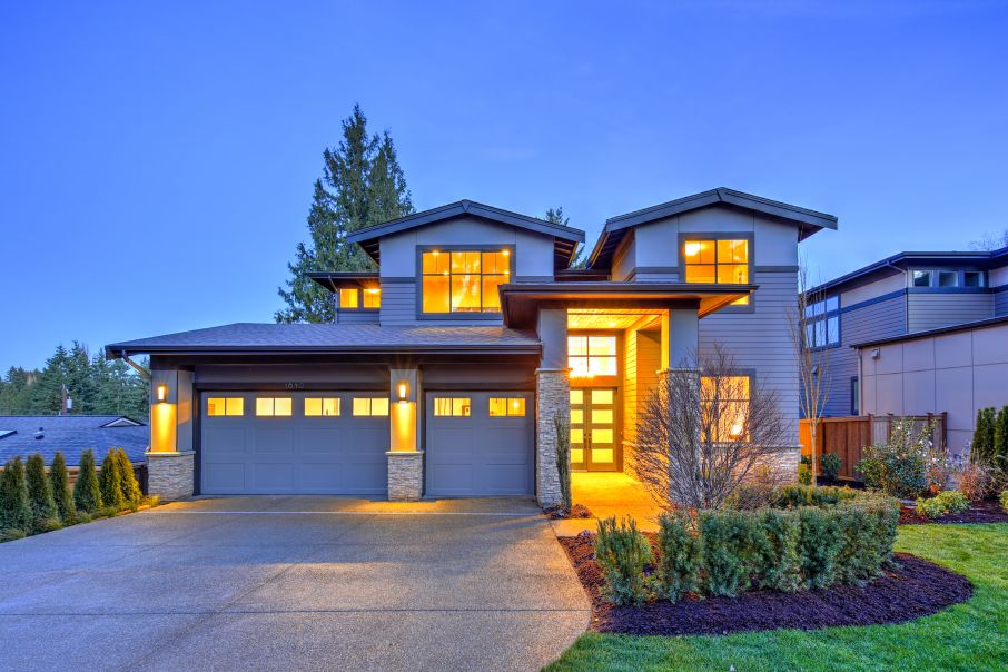 White House with Gray Shingle Roof - Medium Size