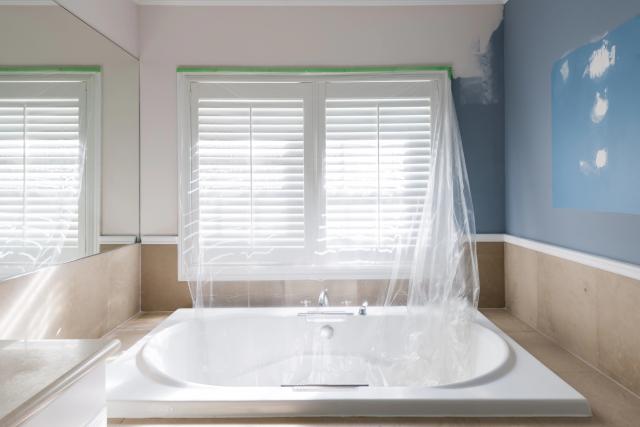 Best Paint for Bathroom: Expert Guide to Mold-Proof Walls