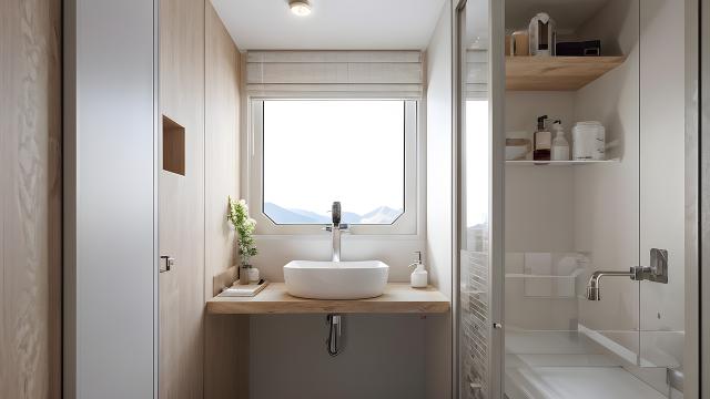 color combination for wall and floor tiles in bathroom