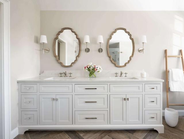 Jack and Jill Bathroom Layouts: Maximizing Space for Two Bedrooms Jack and Jill Bathroom Layouts: Maximizing Space for Two Bedrooms